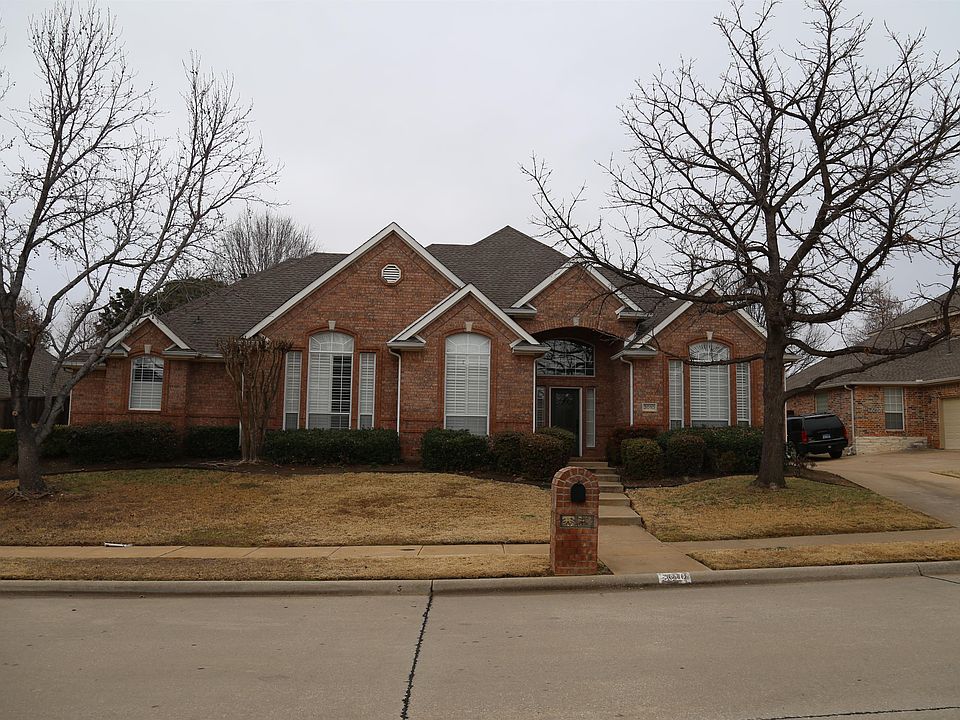 1st image of 3010 Woodhollow Dr