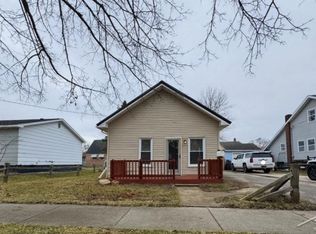 1904 James St, Essexville, MI