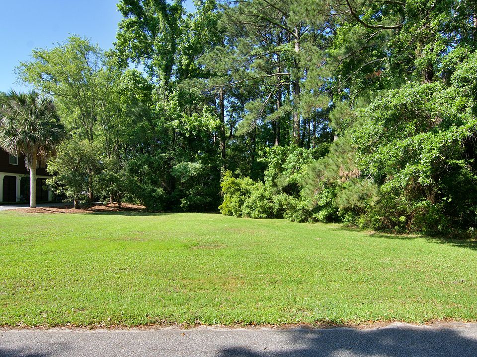 1st image of 1349 Headquarters Plantation Dr