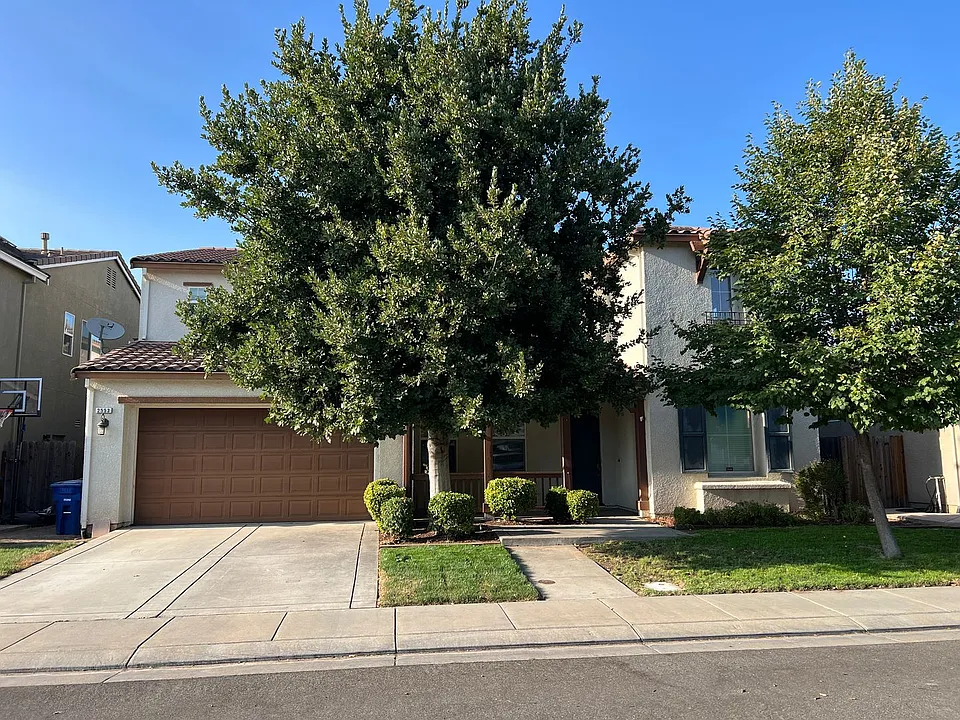 2553 Acapulco Way
