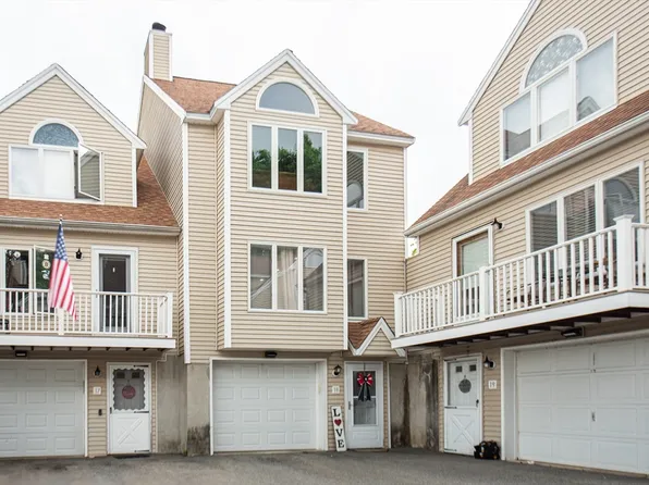 36 Tobey Rd Unit 18, Dracut, MA 01826