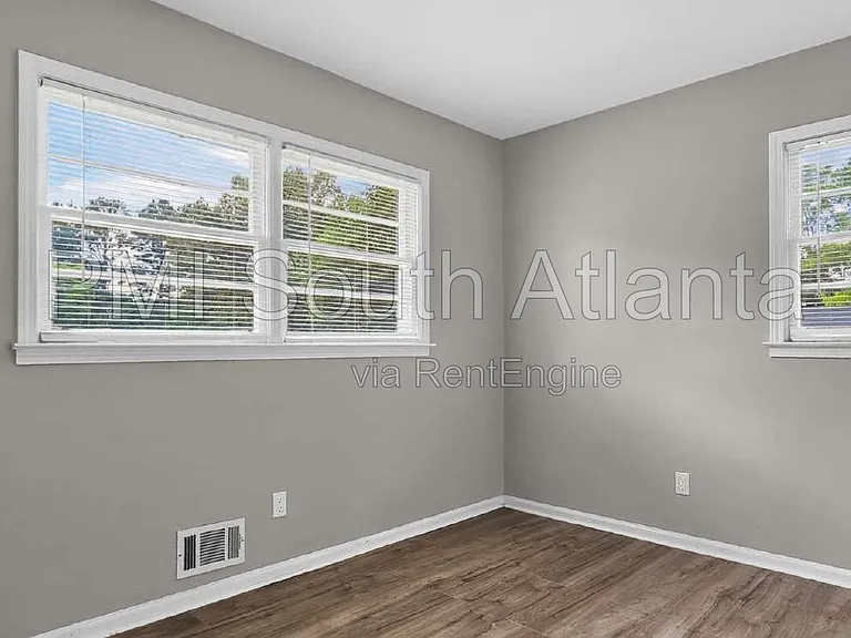 206 Evenview Cir — Photo 10