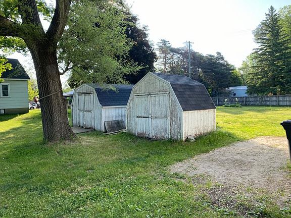4th image of 1172 E Caro Rd