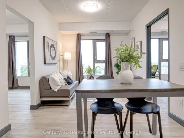 298 Hemlock St #618, Waterloo, ON N2L 0K8