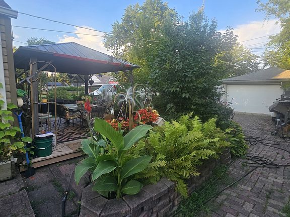 3rd image of 8751 S Sacramento Ave