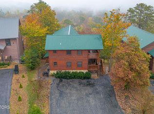 2026 Smoky Cove Rd, Sevierville, TN 37876