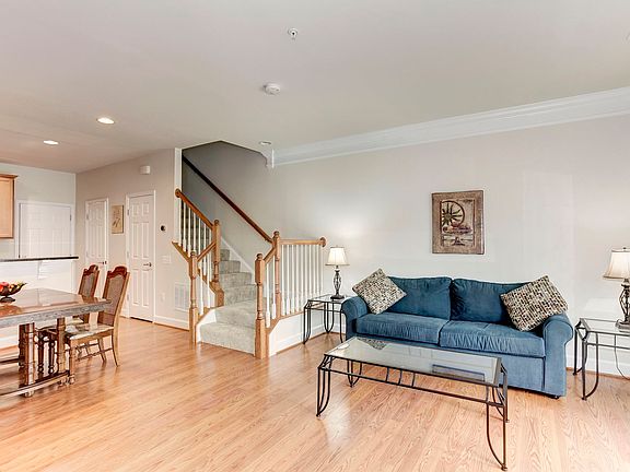 5th image of 2315 Brookmoor Ln APT 348A