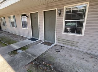 215 Darsey Rd APT 37, Hinesville, GA 31313