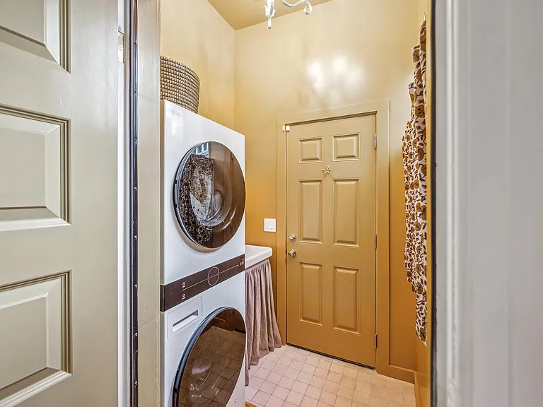 1178 Broadway #1178 — Photo 14