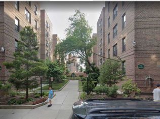 4334 Union St APT 5J, Flushing, NY 11355