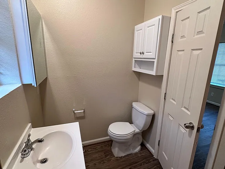 6902 J W Peavy Dr #5 — Photo 8