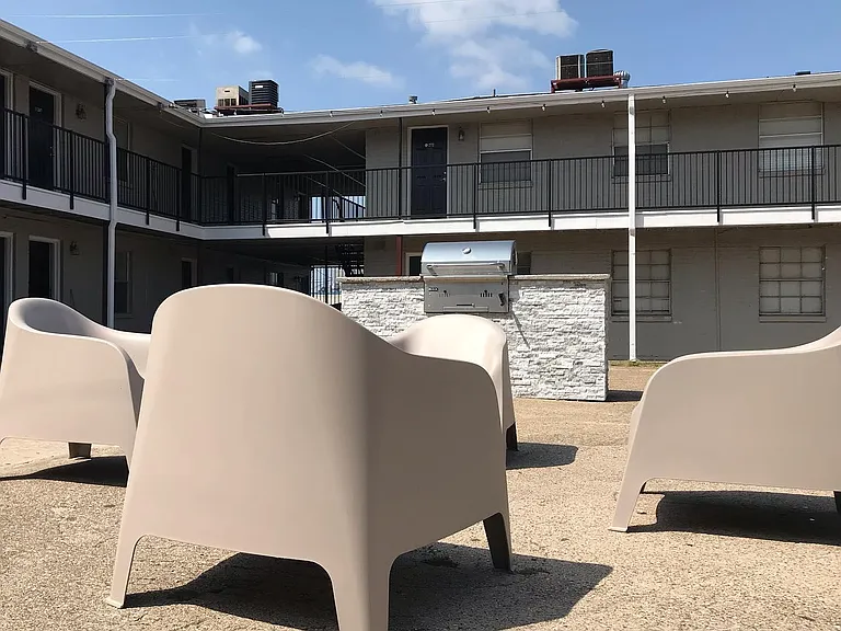 Polk Villas — Photo 33