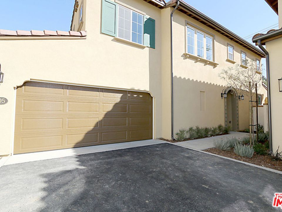 1st image of 405 Encanto Ln