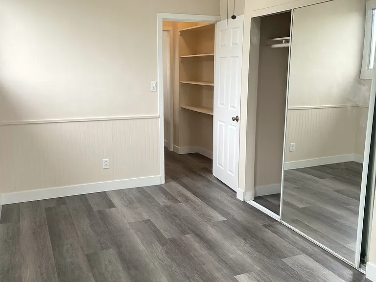 1528 Attridge Ave — Photo 5