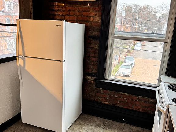 2nd image of 303 Peebles St Floor 2