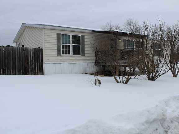 2nd image of 885 Middleline Rd Trlr 109
