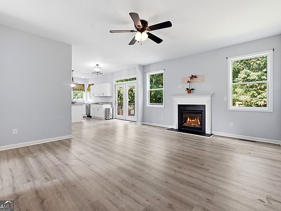 4th image of 5927 Hendrix Ln