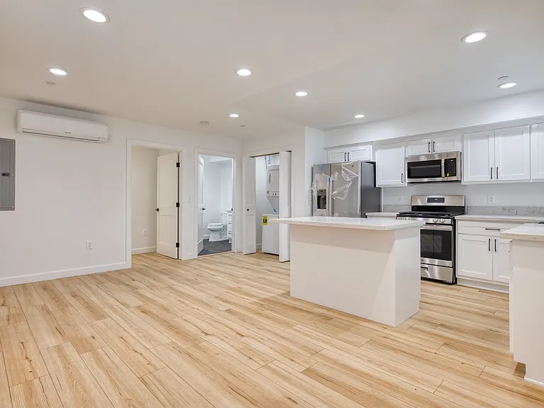 246 N Catalina St #3 — Photo 6