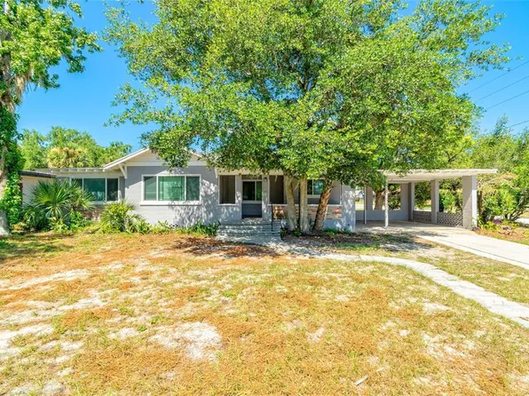 423 N Texas Ave, Tavares, FL 32778