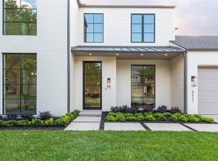 8621 Chadbourne Rd, Dallas, TX 75209