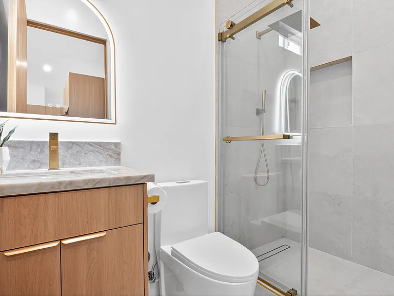 17501 Los Alimos St #10809 — Photo 2
