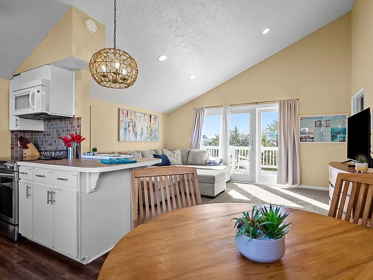 103 Channel Dr — Photo 4