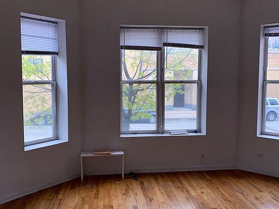 2nd image of 1024 N Damen Ave #6