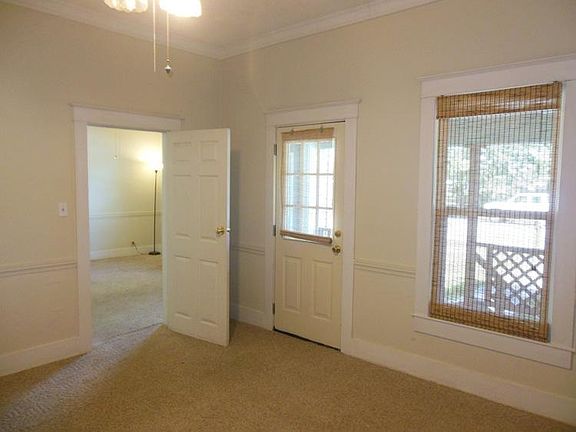 5th image of 416 Grace Ave