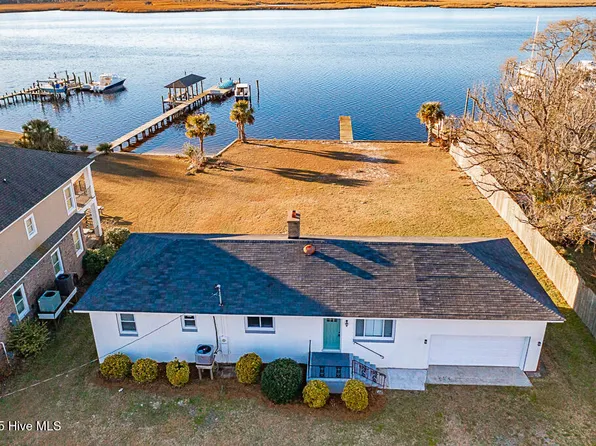 304 Madam Moores Lane, New Bern, NC 28562