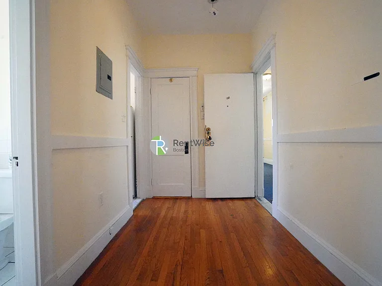 1844 Commonwealth ave — Photo 10