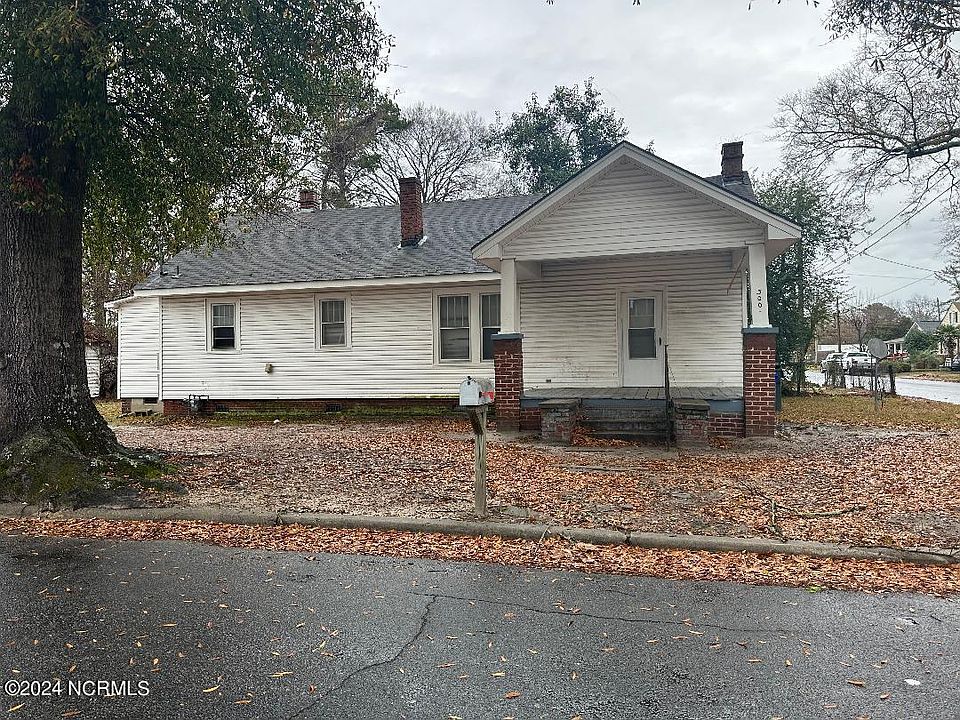 1st image of 300 Paris Avenue