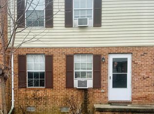 103 Nottoway Dr, Stephens City, VA 22655