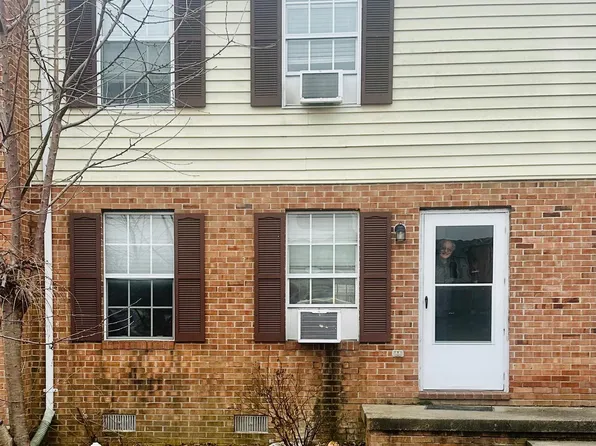 103 Nottoway Dr, Stephens City, VA 22655