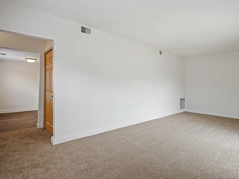 Fieldstone Apartments — Photo 41