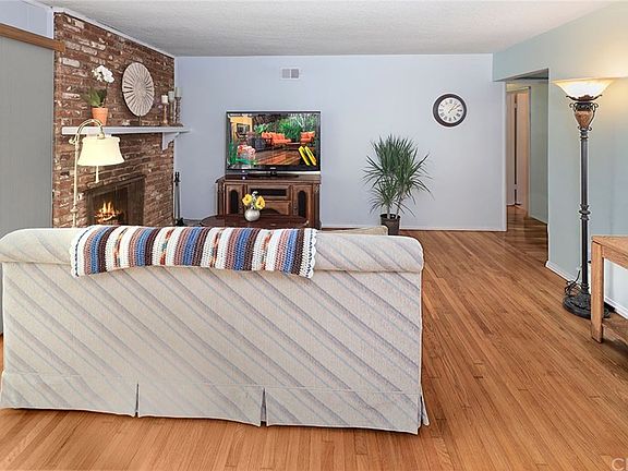 4th image of 8672 Roosevelt Cir