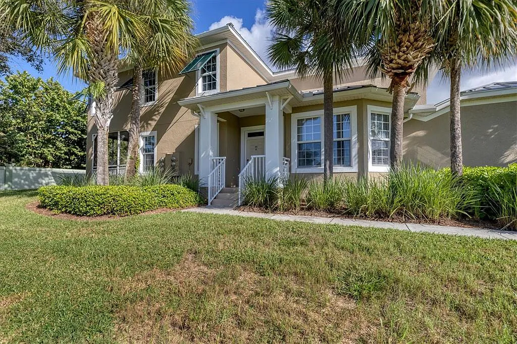 4 bed, 3.5 bath, 2628 sqft, $5,893 — Photo 1