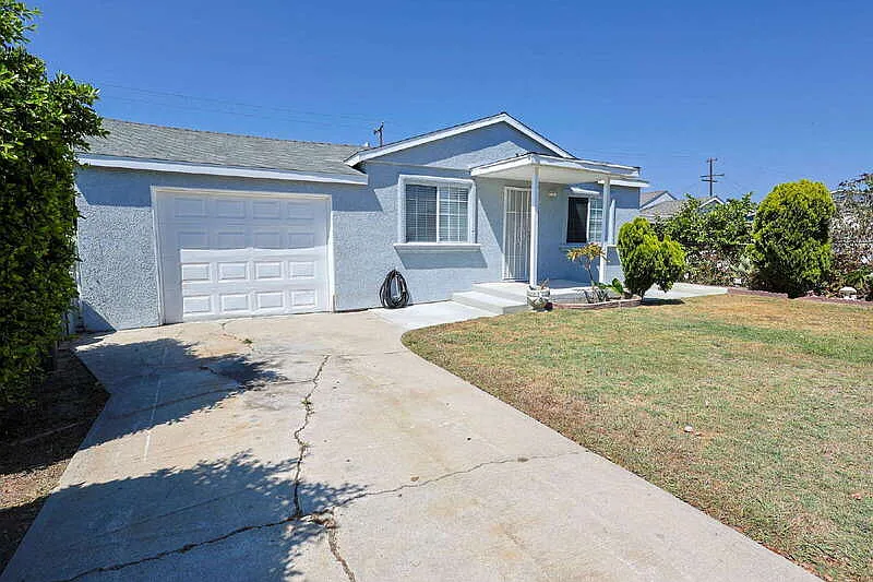2 bed, 1.0 bath, 1100 sqft, $3,000 — Photo 3