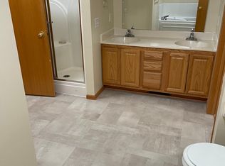 3701 Livingston Ave, Wayzata, MN 55391