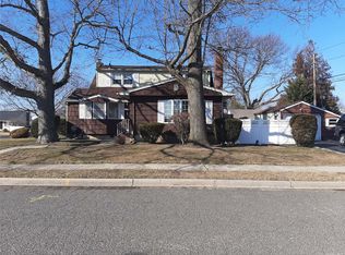 3050 May Rd, Wantagh, NY 11793