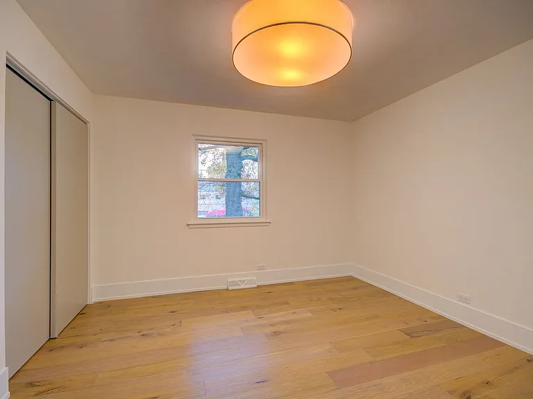 209 W Gartner Rd — Photo 12