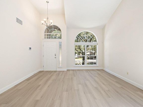 3rd image of 11301 Fletcher Hall Ln