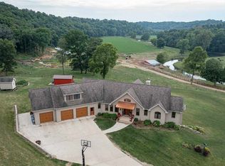 7027 N High Ridge Rd, Galena, IL 61036