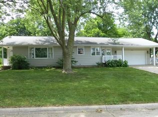 1303 Orchard Dr, Pella, IA 50219