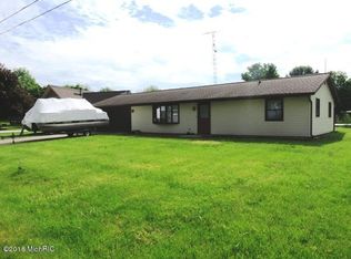 111 Wilmin Rd, Quincy, MI 49082