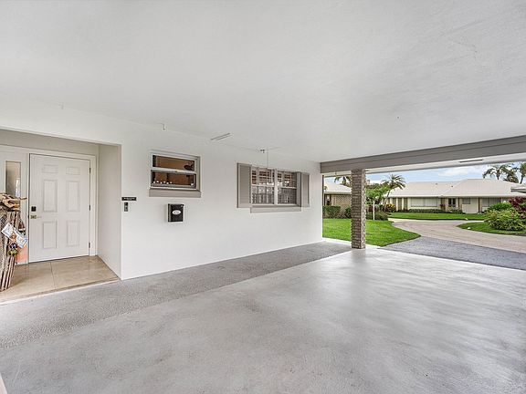 4th image of 362 Yorktowne Circle