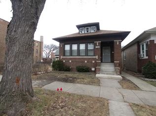8111 S Luella Ave, Chicago, IL 60617