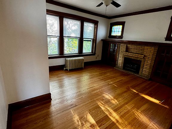 2nd image of 3507 N Keeler Ave #2N