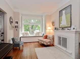 1123 W Drummond Pl, Chicago, IL 60614