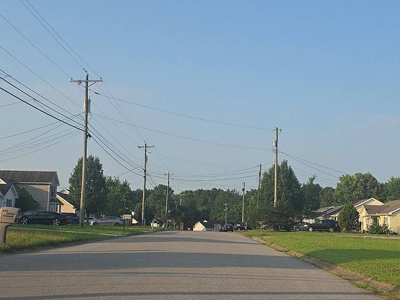 4th image of 419 Cranklen Cir