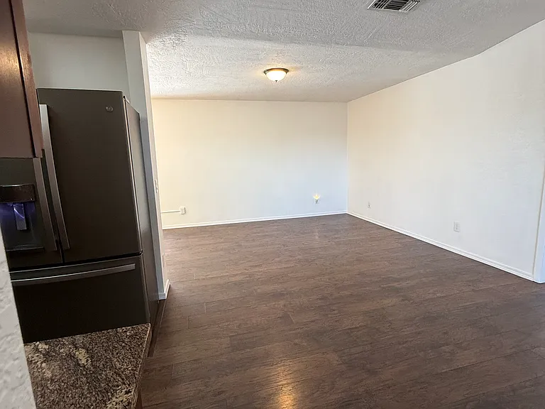 2512 S Rio Verde Dr — Photo 10